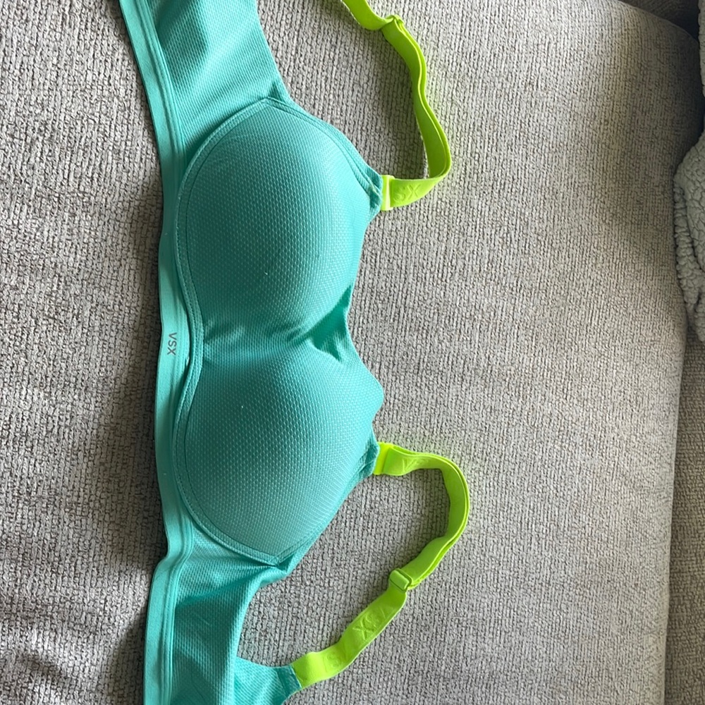 Victorias Secret Sports Bra